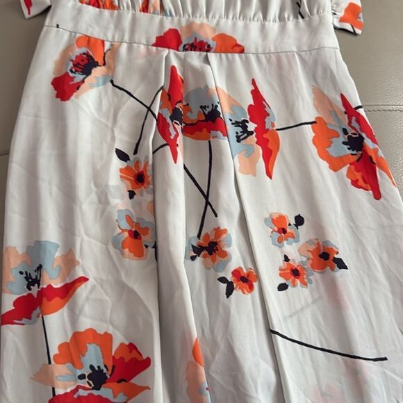 Anthropologie Paper Crown Ruffle Poppy White Water Floral Jumpsuit sz Small - Picture 4 of 16
